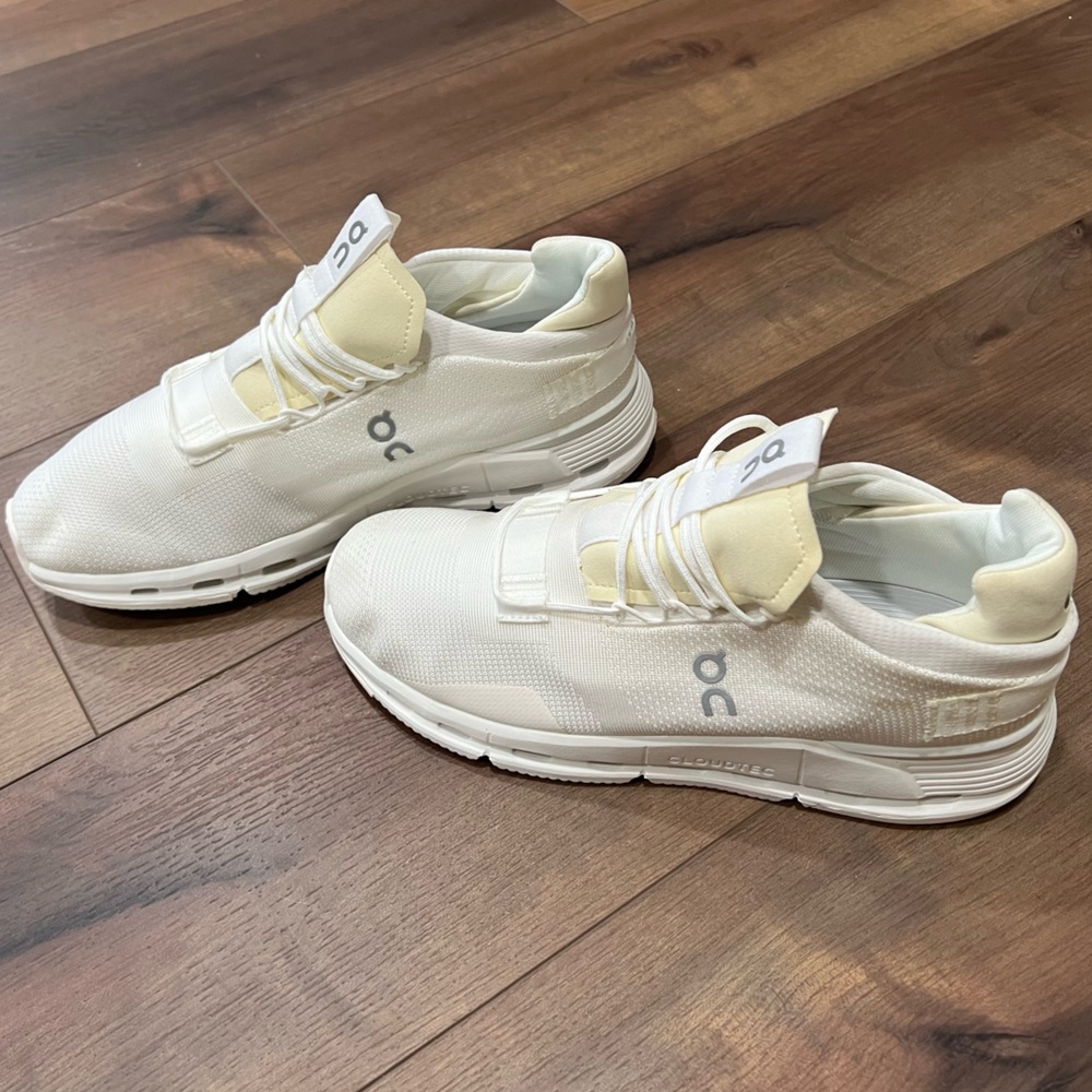 NWT White On Cloud Running, EUR 43🤍 Men 9.5/10, Women 10.5/11